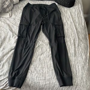 H&M men’s black joggers